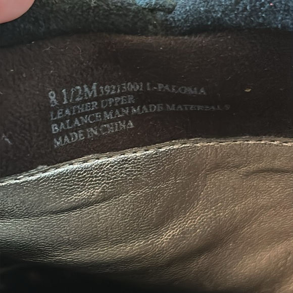 Libby Edelman Suede Booties Size 8.5 - Picture 7 of 7